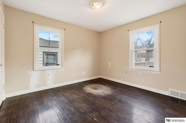 3337 Martin Avenue, Omaha, NE 68112