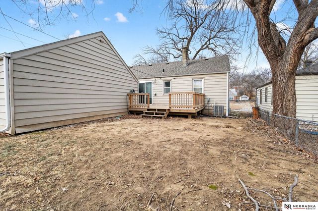 3337 Martin Avenue, Omaha, NE 68112