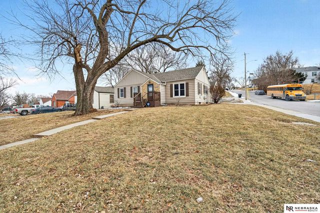 3337 Martin Avenue, Omaha, NE 68112