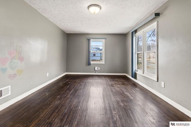 3337 Martin Avenue, Omaha, NE 68112