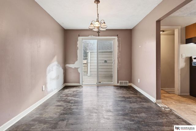 3337 Martin Avenue, Omaha, NE 68112