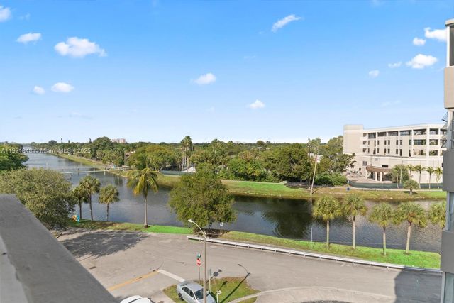 16450 Miami Dr 602, North Miami Beach, FL 33162