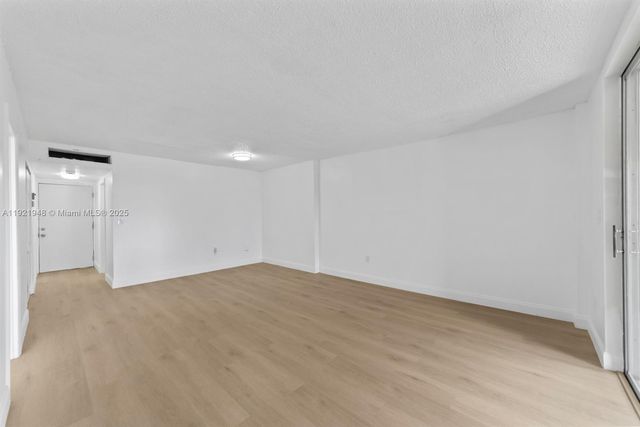 16450 Miami Dr 602, North Miami Beach, FL 33162