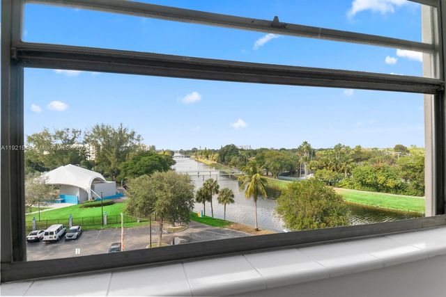 16450 Miami Dr 602, North Miami Beach, FL 33162