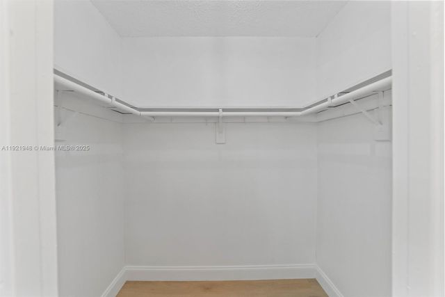 16450 Miami Dr 602, North Miami Beach, FL 33162