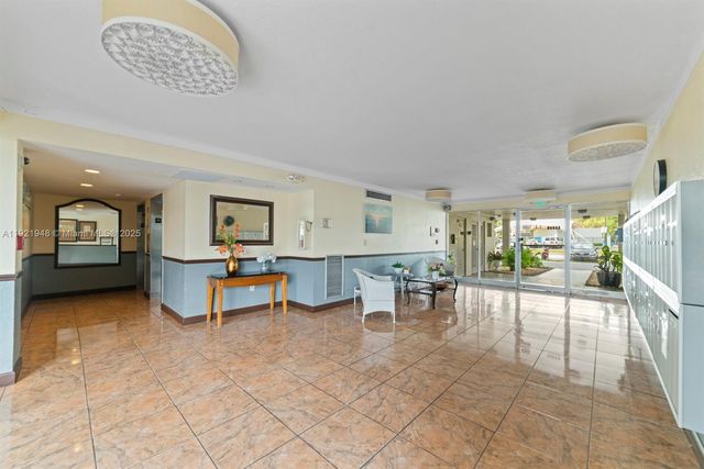16450 Miami Dr 602, North Miami Beach, FL 33162