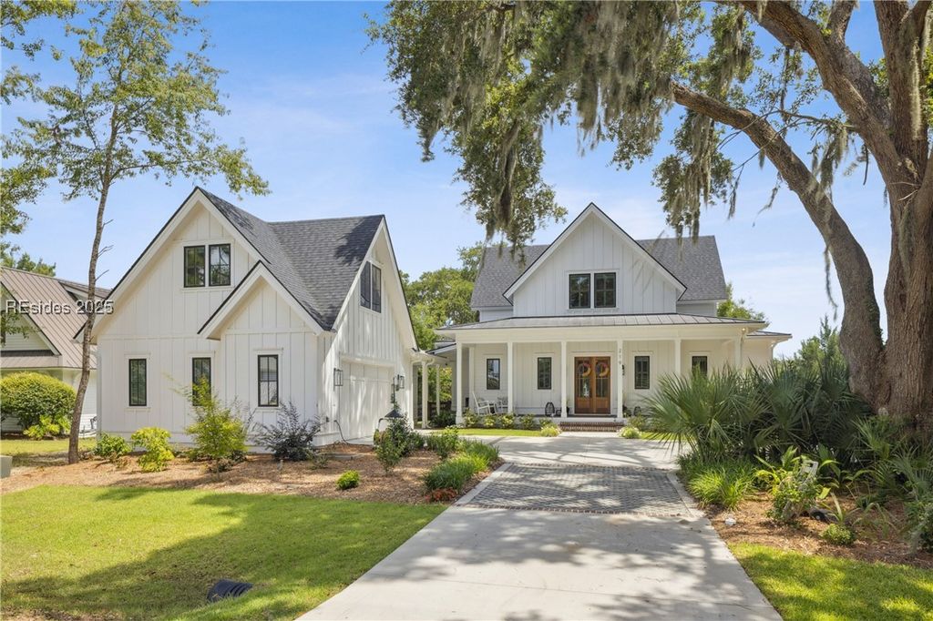 219 Jonesville Rd, Hilton Head Island, SC 29926