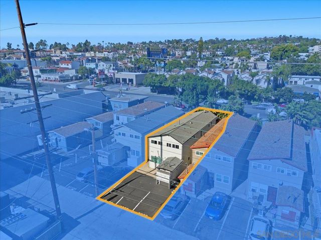 2033 Garnet Ave, San Diego, CA 92109