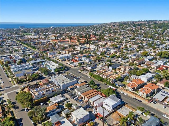 2033 Garnet Ave, San Diego, CA 92109