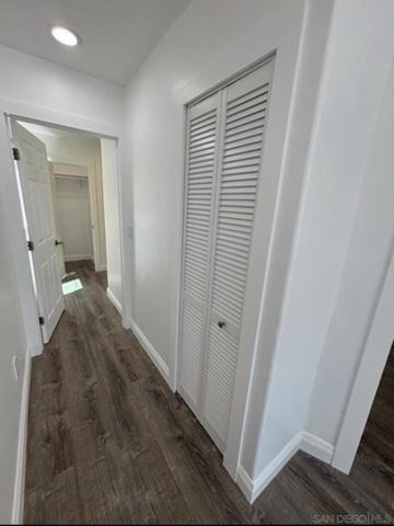 2033 Garnet Ave, San Diego, CA 92109