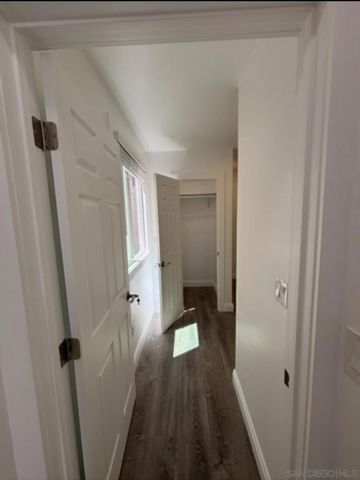 2033 Garnet Ave, San Diego, CA 92109