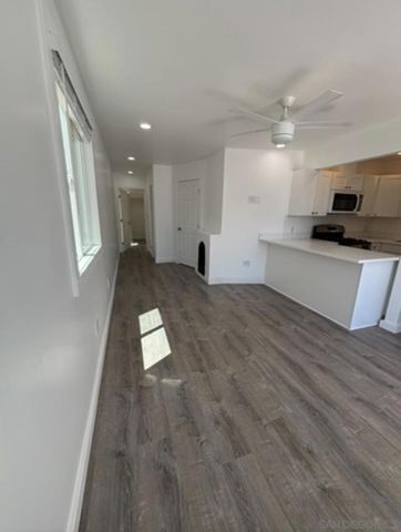 2033 Garnet Ave, San Diego, CA 92109