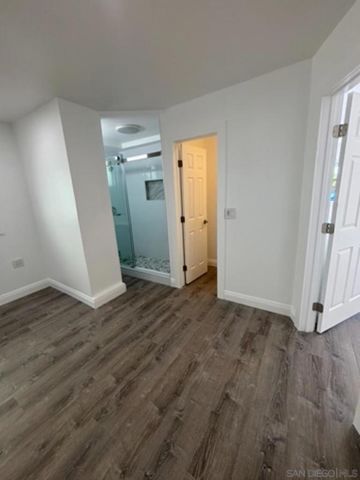 2033 Garnet Ave, San Diego, CA 92109