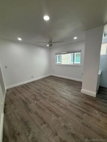 2033 Garnet Ave, San Diego, CA 92109