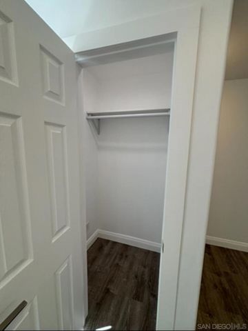 2033 Garnet Ave, San Diego, CA 92109