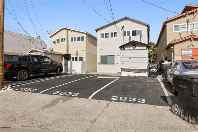 2033 Garnet Ave, San Diego, CA 92109