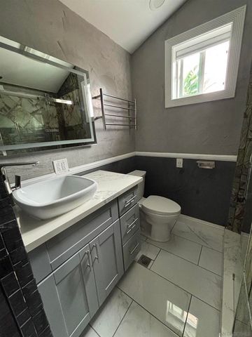 2033 Garnet Ave, San Diego, CA 92109