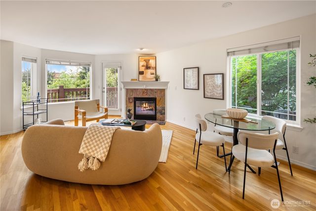 2038 Franklin Avenue E, Seattle, WA 98102