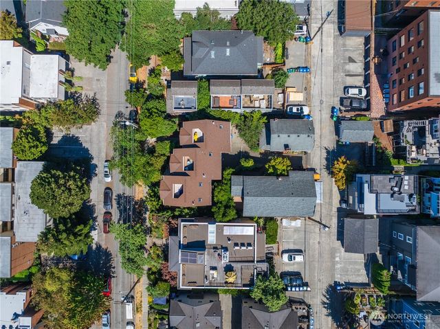 2038 Franklin Avenue E, Seattle, WA 98102