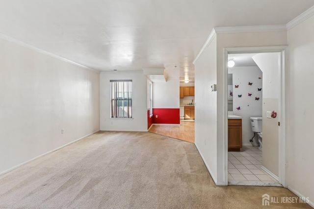 544 Great Beds Court, Perth Amboy, NJ 08861