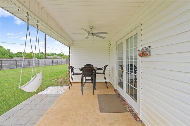 9658 Polo Place Circle, Mobile, AL 36695