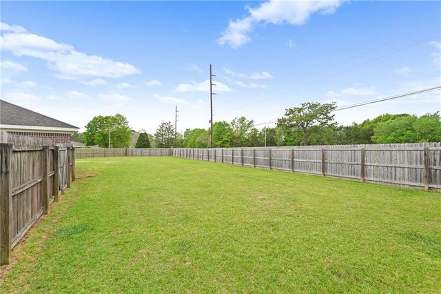 9658 Polo Place Circle, Mobile, AL 36695