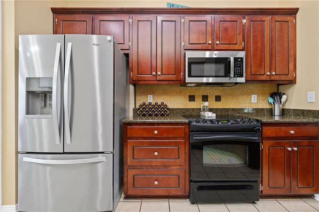 9658 Polo Place Circle, Mobile, AL 36695