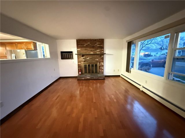 53 Whipple Avenue, Barrington, RI 02806