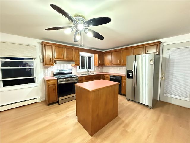 53 Whipple Avenue, Barrington, RI 02806