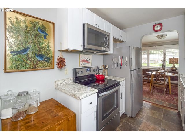 6125 Se 138TH Pl, Portland, OR 97236