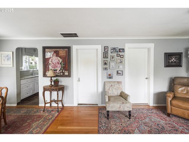 6125 Se 138TH Pl, Portland, OR 97236