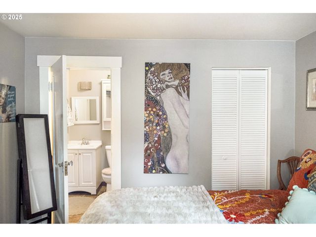 6125 Se 138TH Pl, Portland, OR 97236