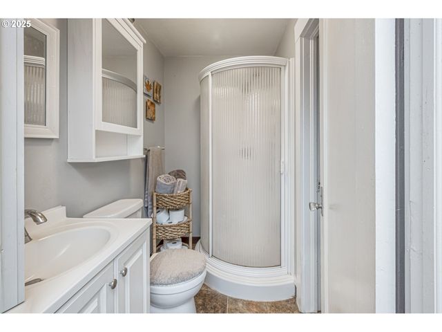 6125 Se 138TH Pl, Portland, OR 97236