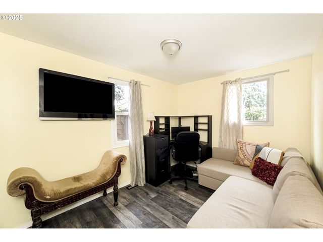 6125 Se 138TH Pl, Portland, OR 97236