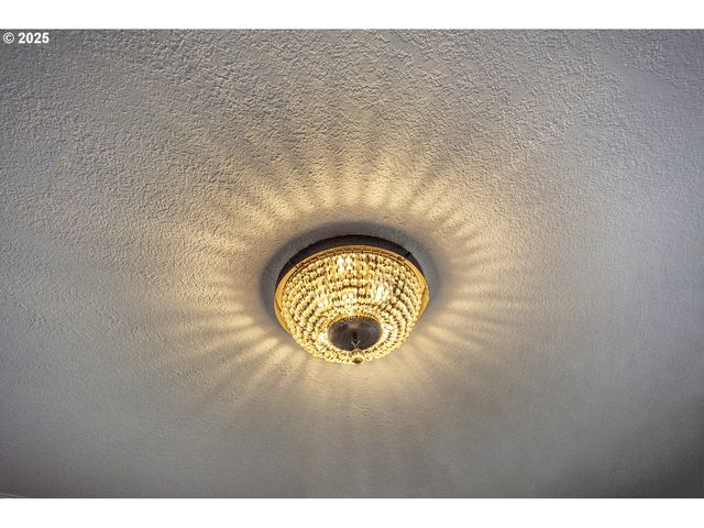 6125 Se 138TH Pl, Portland, OR 97236