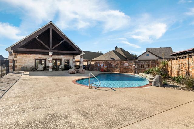 4920 Centre Court, Granbury, TX 76049