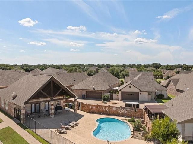 4920 Centre Court, Granbury, TX 76049
