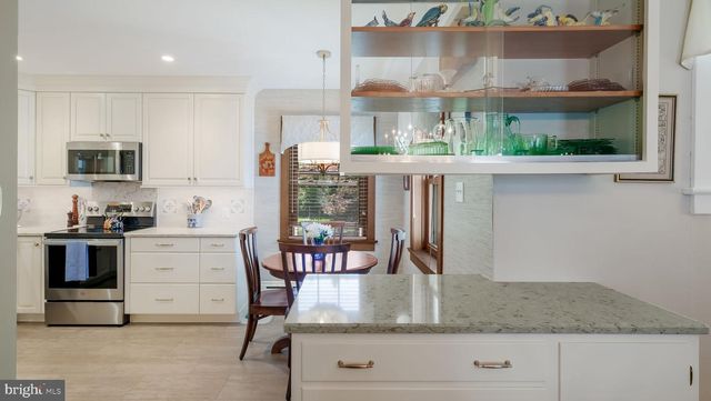 113 IRON HILL RD, Doylestown, PA 18901