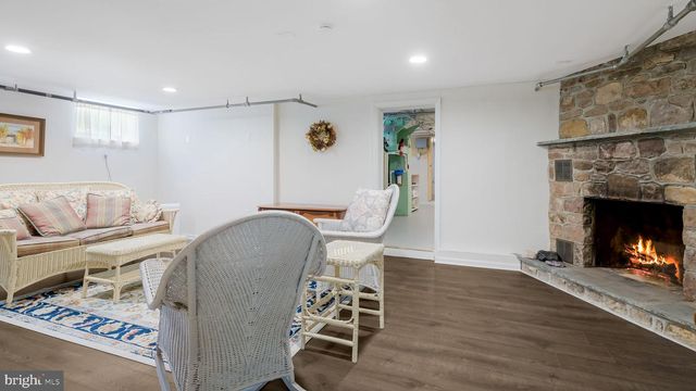 113 IRON HILL RD, Doylestown, PA 18901