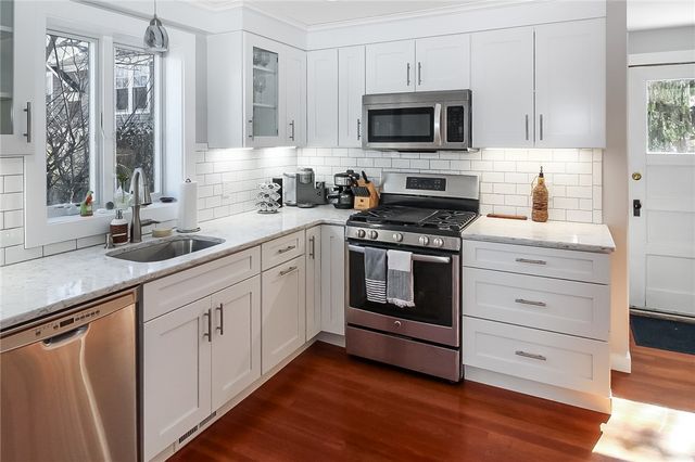 1 Conrad Court, Newport, RI 02840