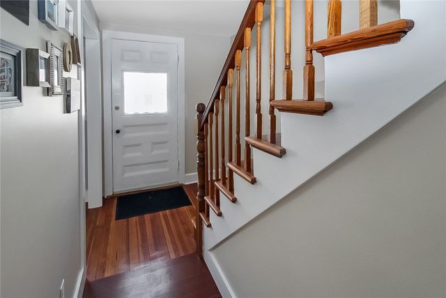 1 Conrad Court, Newport, RI 02840