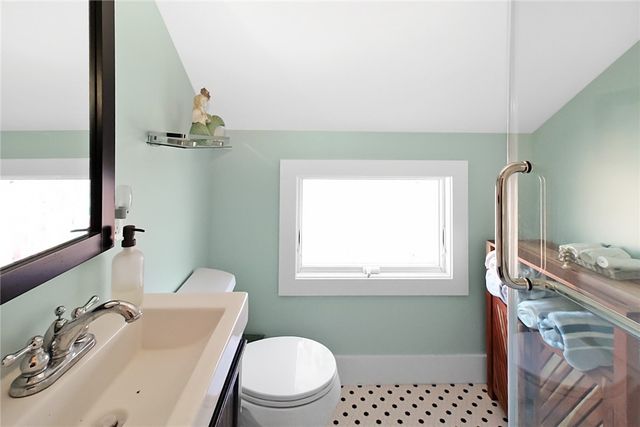 1 Conrad Court, Newport, RI 02840