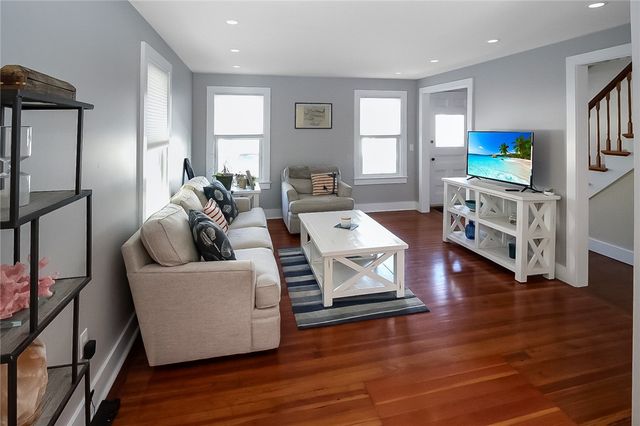 1 Conrad Court, Newport, RI 02840