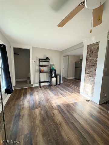 1521 24th Street NE, Canton, OH 44714