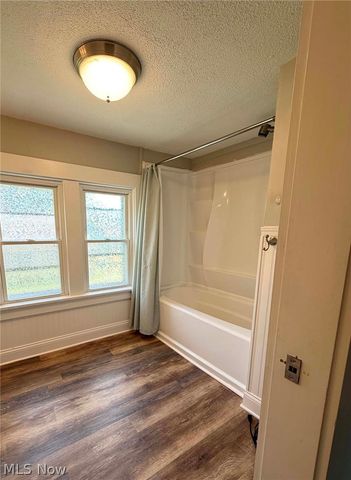 1521 24th Street NE, Canton, OH 44714