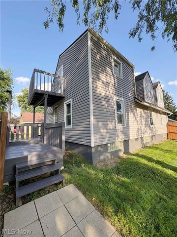 1521 24th Street NE, Canton, OH 44714
