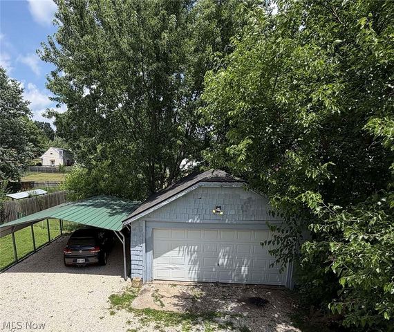 1521 24th Street NE, Canton, OH 44714