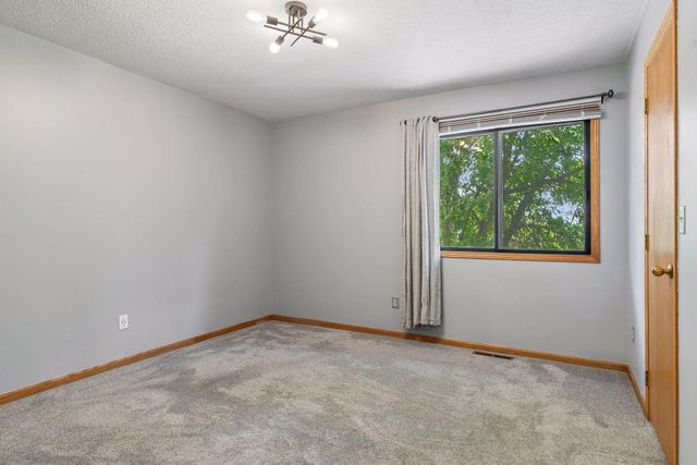 109 South Drive D, Circle Pines, MN 55014