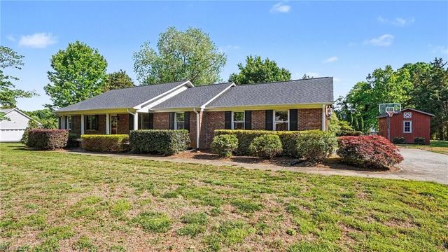 4526 Fence Drive, Greensboro, NC 27409