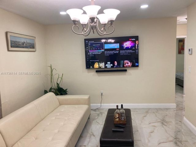457 NE 40th Street 1, North Miami, FL 33161
